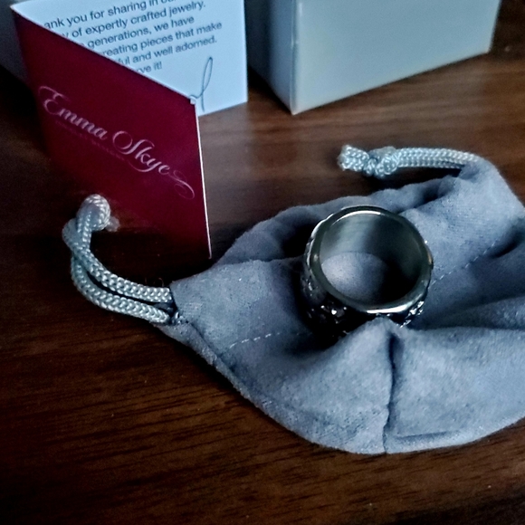 New Emma Skye Stainless Steel Crystal Star-Studded Wide Band Ring. - Picture 8 of 12